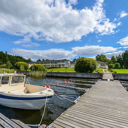 Hotel Sea Front Raseborg Exteriör bild